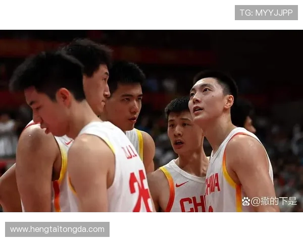 中国男篮世界杯预选赛逆转胜利 全员奋战力克对手迎来关键胜局